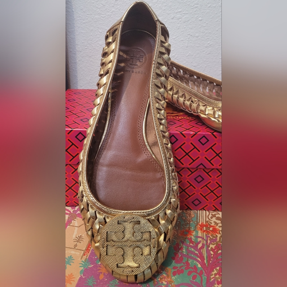 Tory Burch  Bronze Ballet Flats In Authentic Leather.